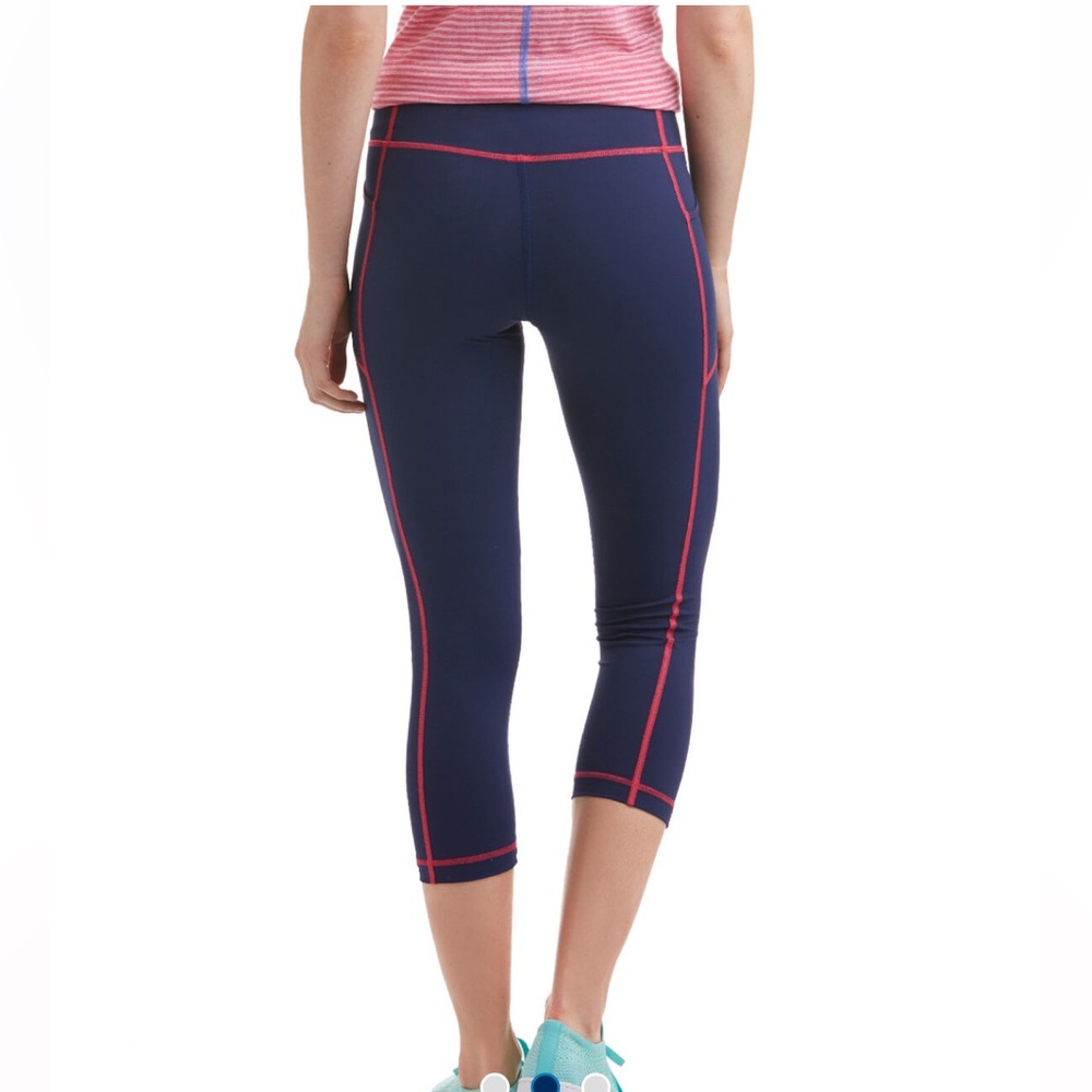 Vineyard Vines Solid Performance Crop Leggings; N… - image 2